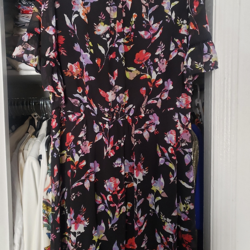 Dress - Picture 3 of 8